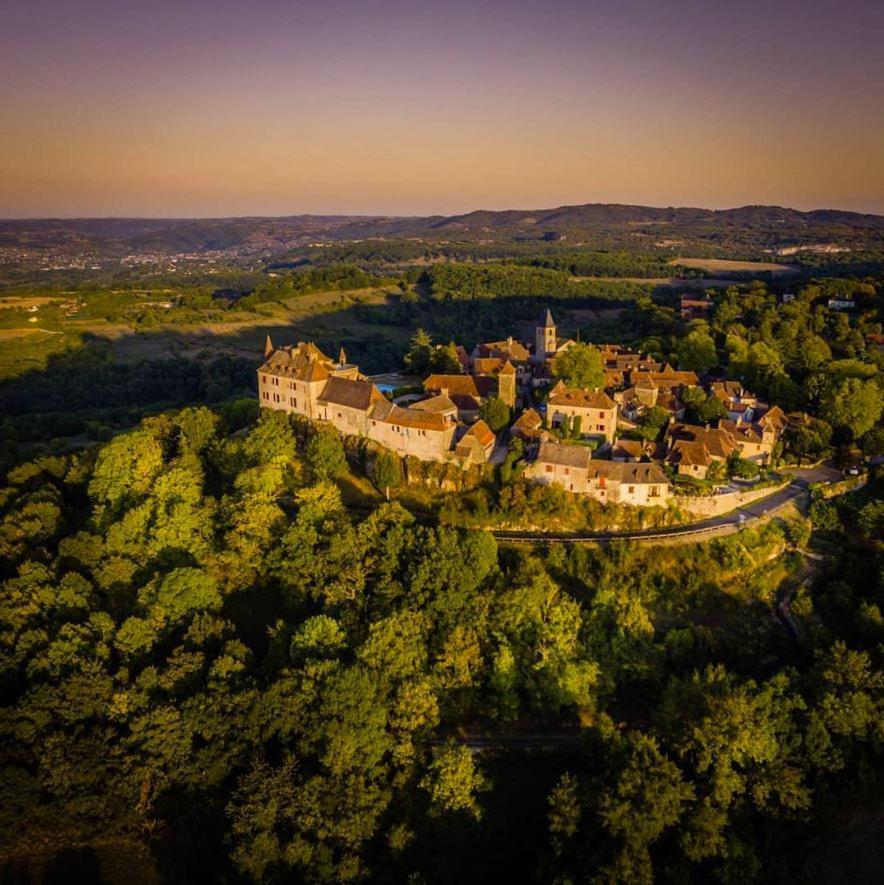 Maison Pierre Loti, Gite Historique Et Spacieux En Vallee De La Dordogne Bretenoux Экстерьер фото